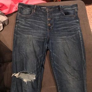 American eagle jeans button front/ Cropped fit